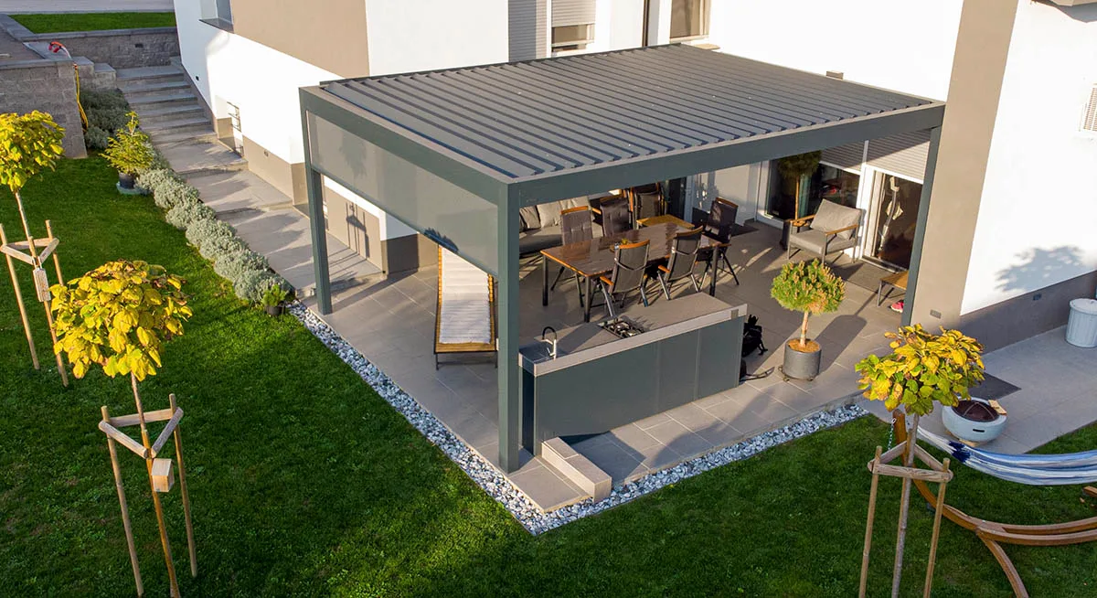 bioklimatska lamelna pergola Brustor B200 XL Posavje Krško referenca Genial senčila