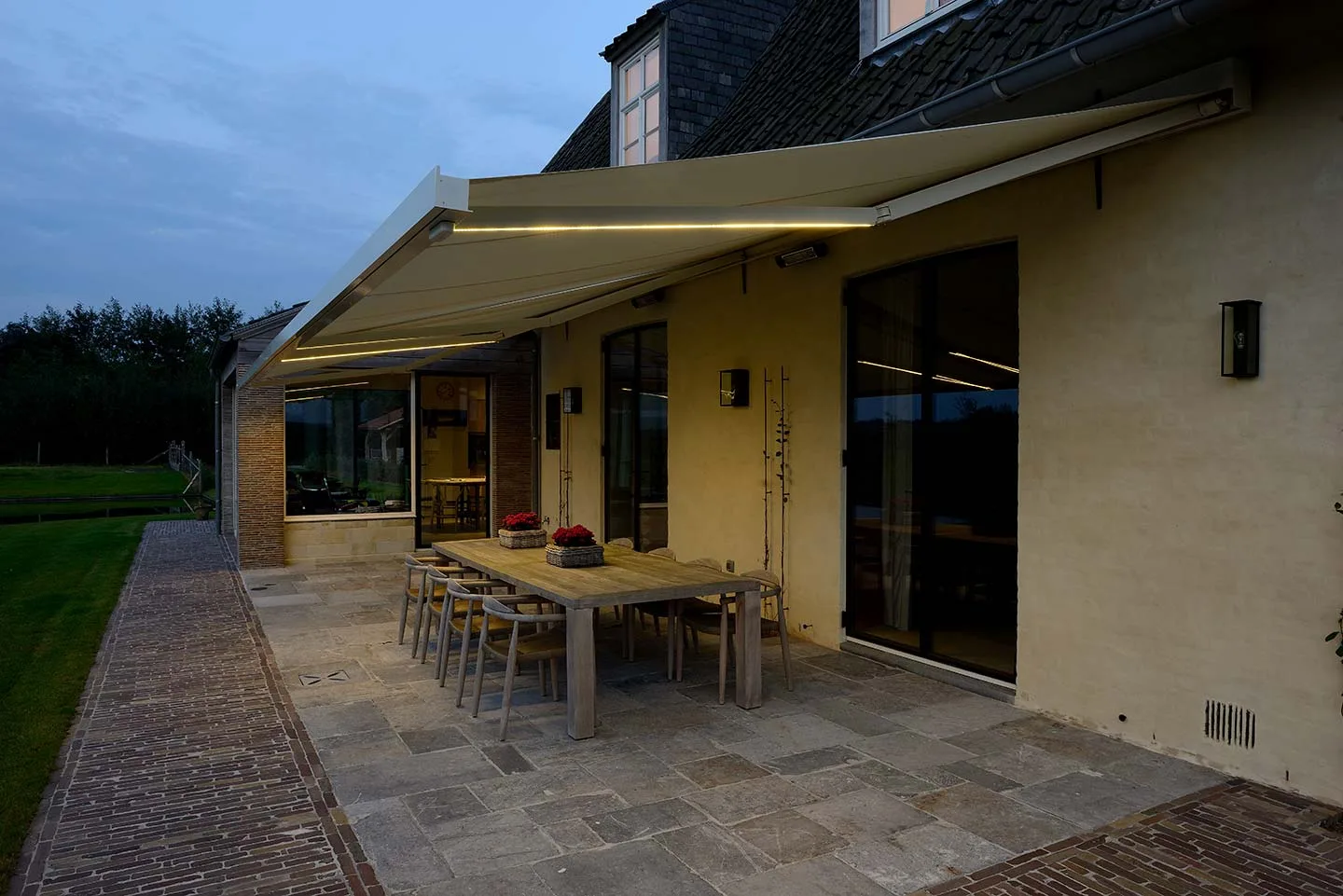 kasetna tenda brustor b27 genial